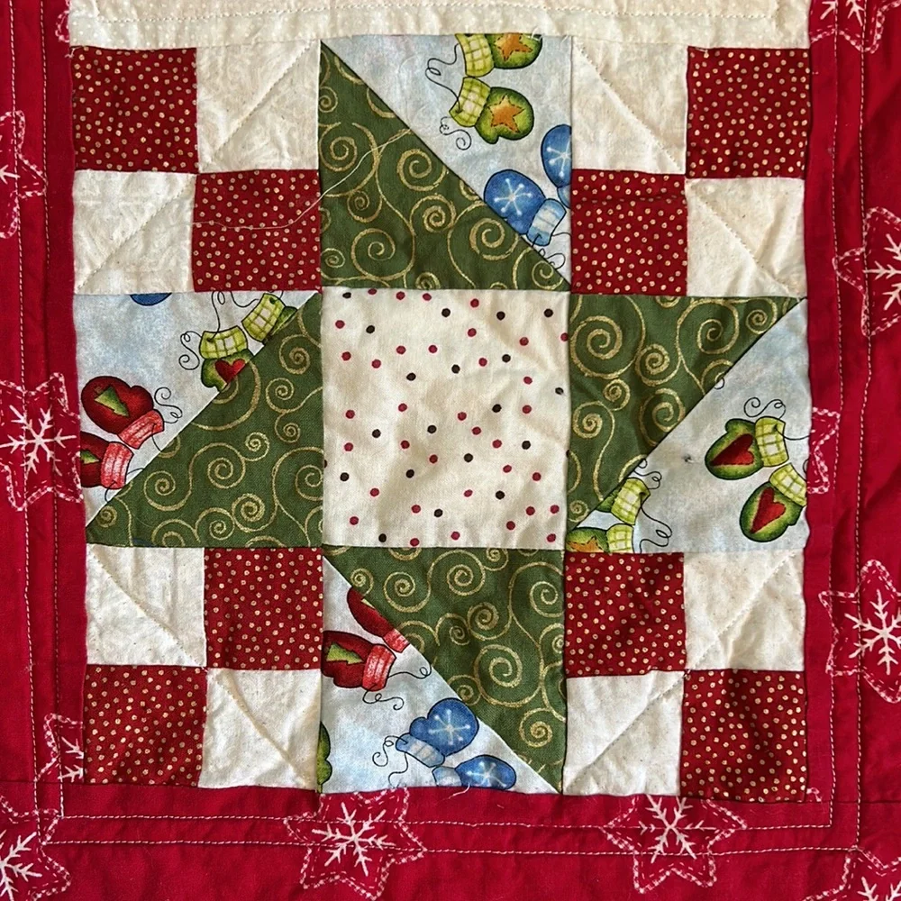 Vintage handmade snowman quilt hanging